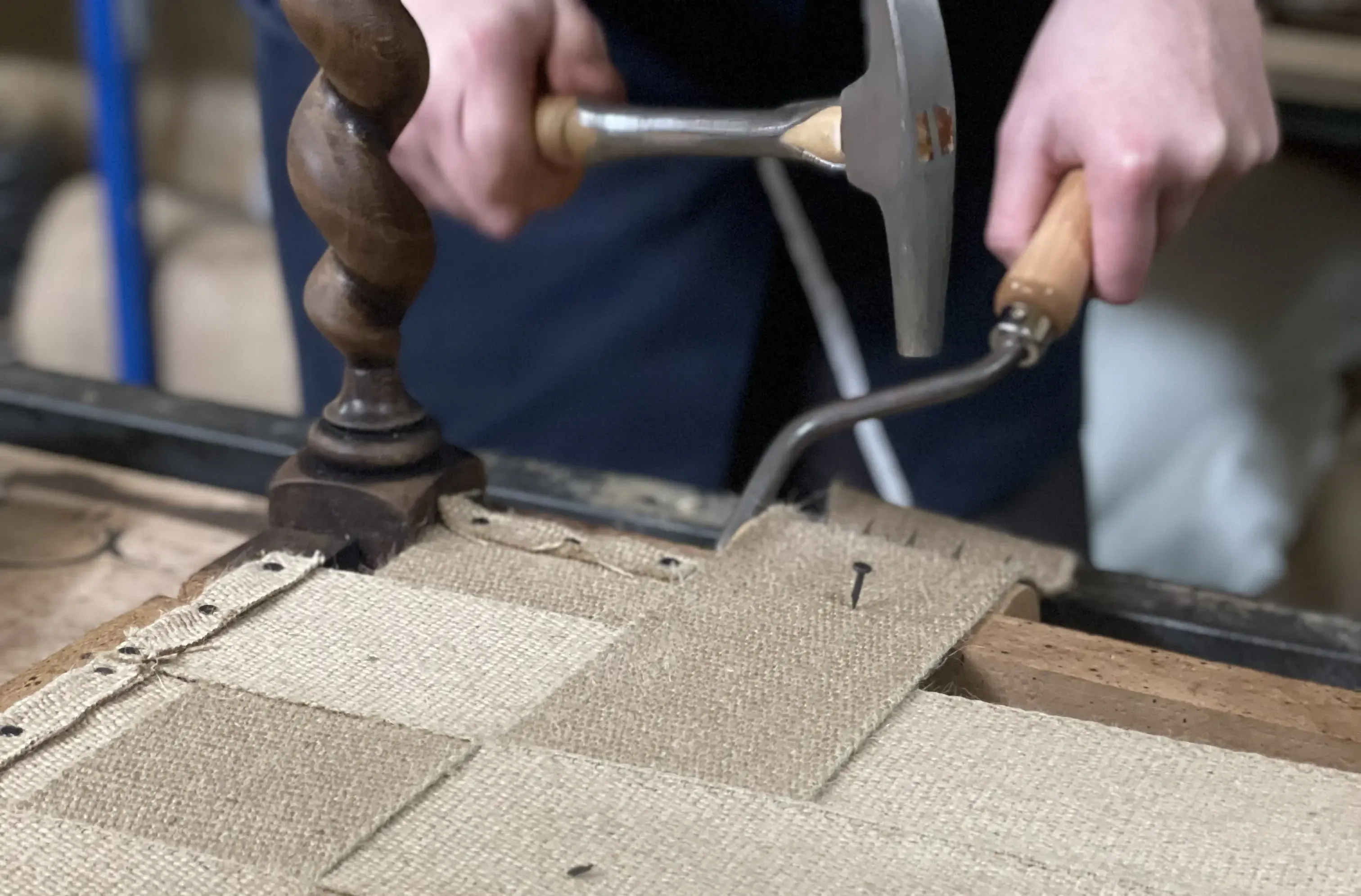 Siège retapissé en tissu sur-mesure — Le Siège Unique