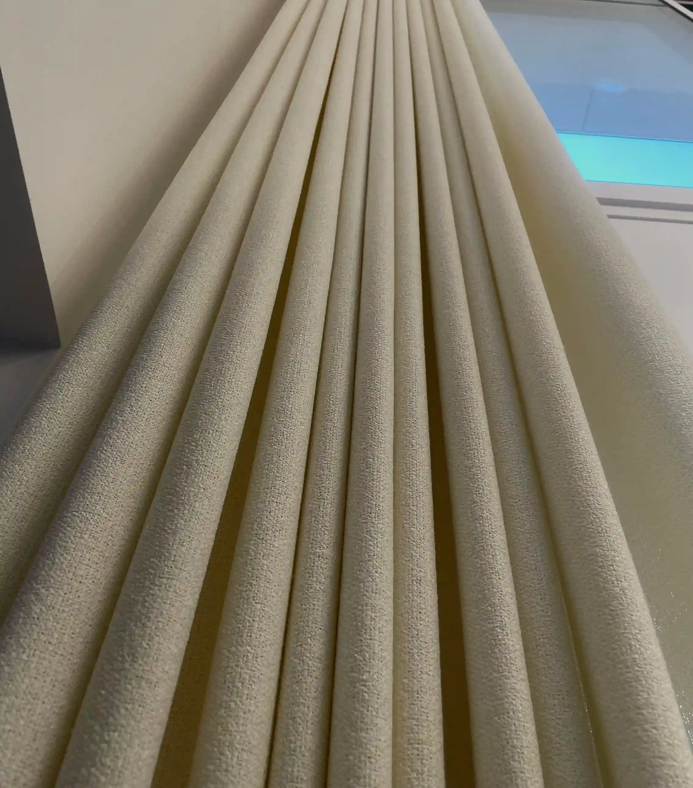 Voilages sur-mesure — décoration intérieure élégante